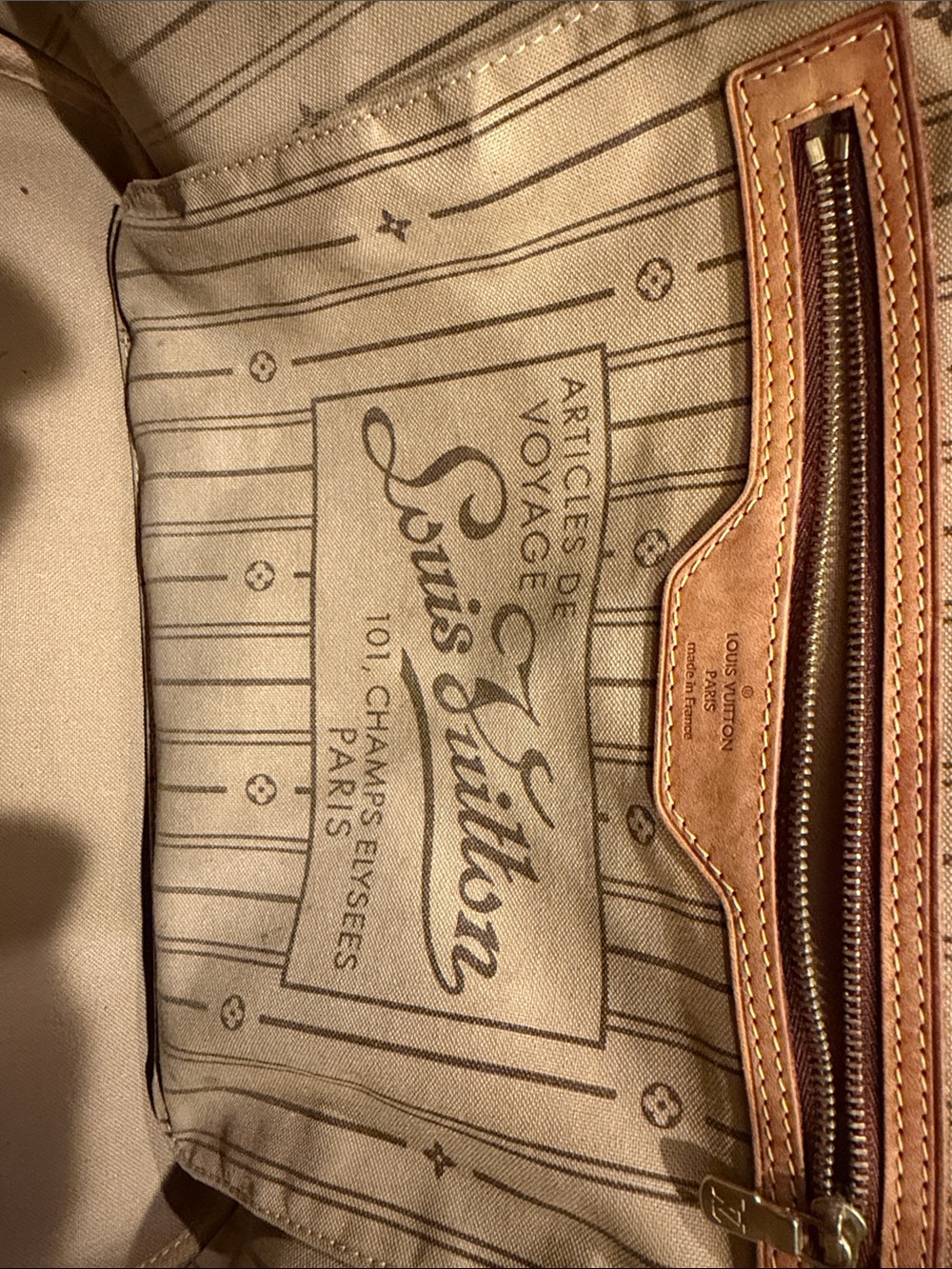 Louis Vuitton Monogram Neverfull MM Brown Tote with Natural Leather Trim - Picture 8 of 12